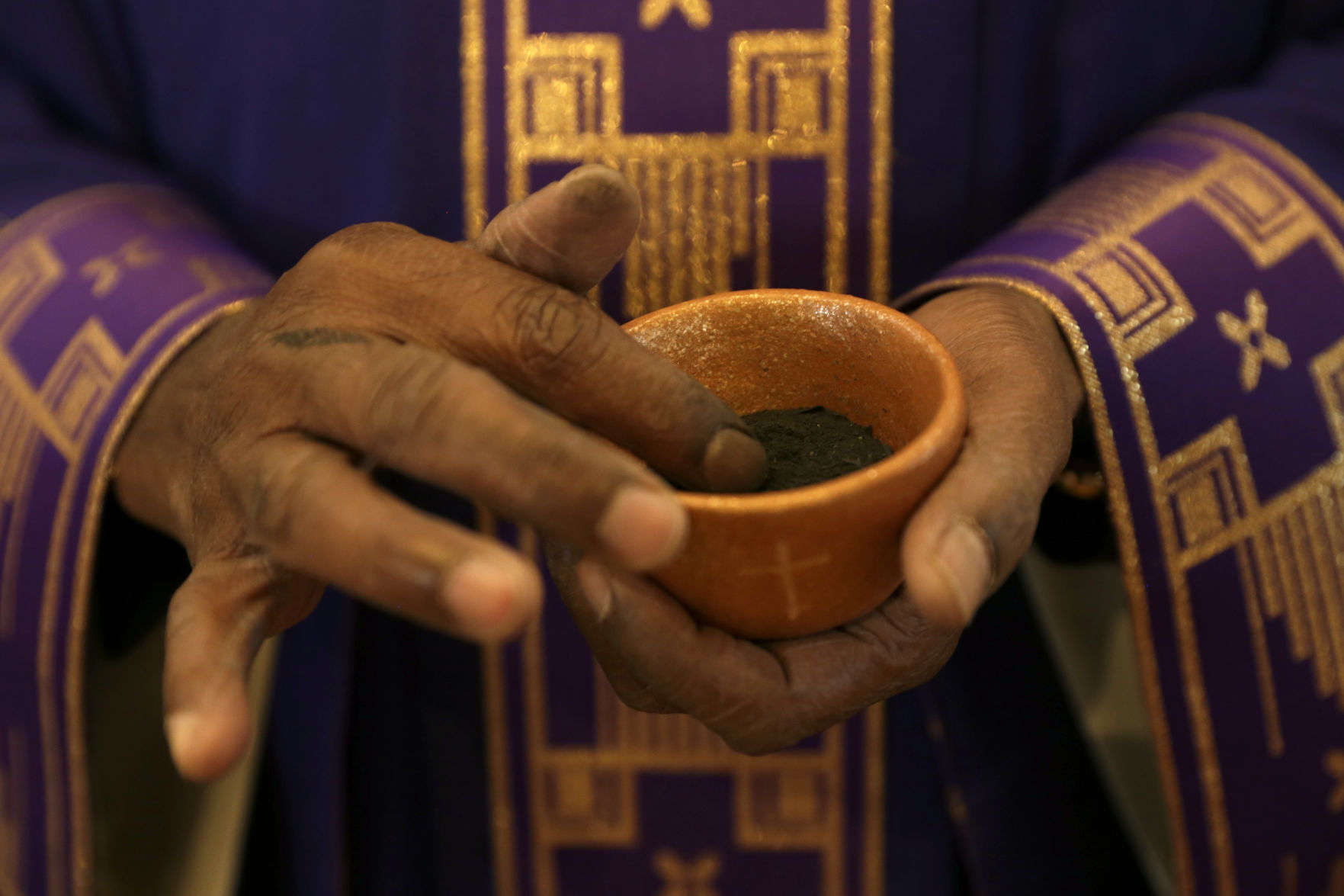 022620-sfnm-nws-ashWednesday-12